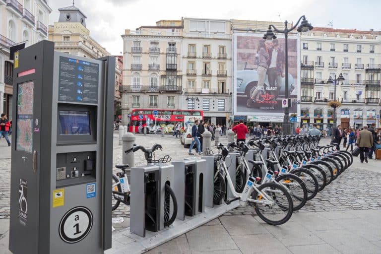Cómo circular en bicicleta eléctrica o tradicional en Madrid