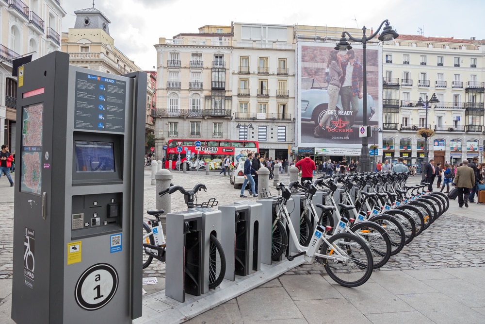 Cómo circular en bicicleta eléctrica o tradicional en Madrid