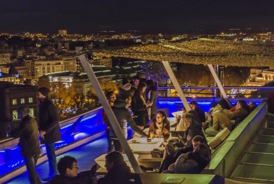 Foto nocturna terraza Madrid
