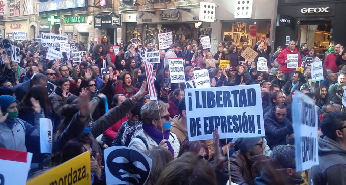 Ley Orgánica de Protección de la Seguridad Ciudadana o Ley Mordaza