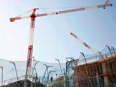Nuevos barrios de Madrid en obras para la construcción de más viviendas Gruas en obras de edificación en Madrid